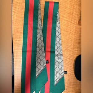 GG pattern Green, red, beige twilly (pair)